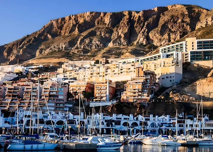 Stunning Villa in Aguadulce, Almería Private Pool 400 sqm area 800m Beach